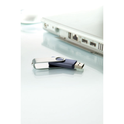 4GB i 8GB USB Flash Drive  MO1001