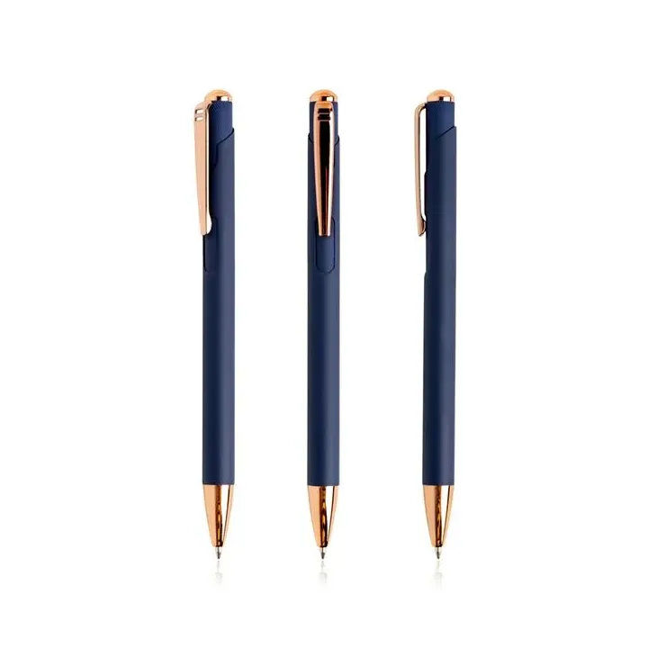 Metalowy długopis z elementami w złotym kolorze - IP13150565