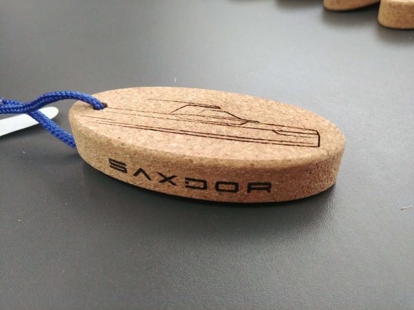 FLOATING CORK KEYRING WITH ENGRAVING